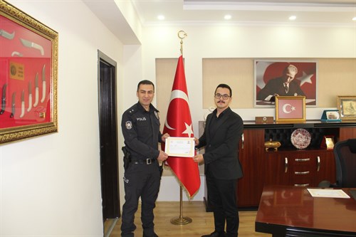 EMNİYET PERSONELLERİMİZE BAŞARI BELGESİ VERİLDİ